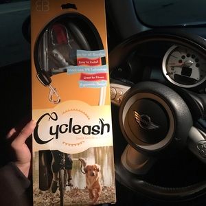 CYCLEASH brand new still in the 📦